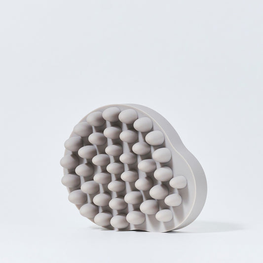 soel LIVING-OIL 頭皮用マッサージブラシの製品画像2